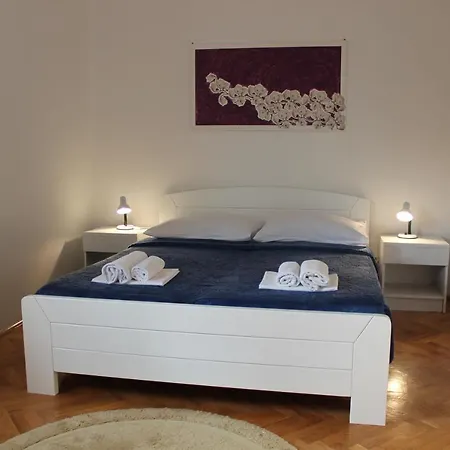 Apartments Petrada Omis Room photo